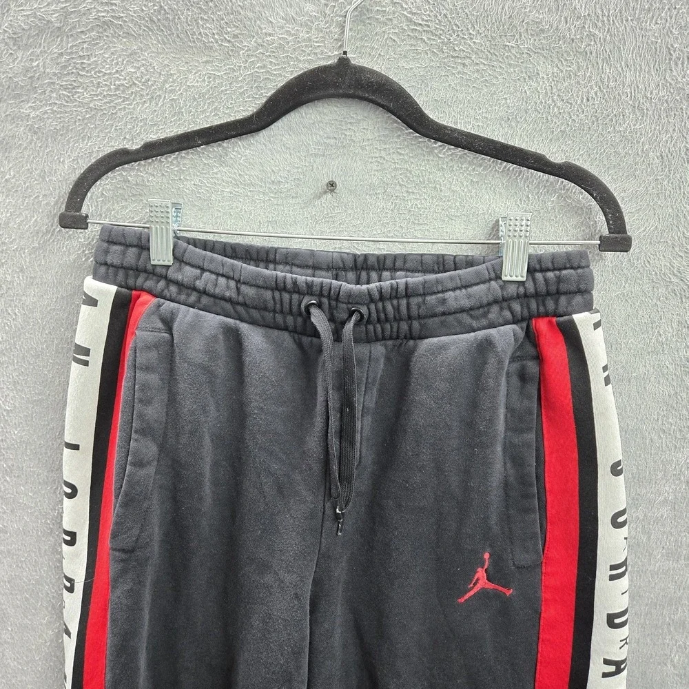 Jordan‎ Men Activewear Pants S Black Embroidered Sweatpants Colorblock Fleece